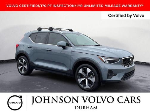 2023 Volvo XC40 B5 Plus Bright Theme