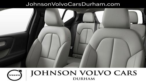 2023 Volvo XC40 B5 Plus Bright Theme