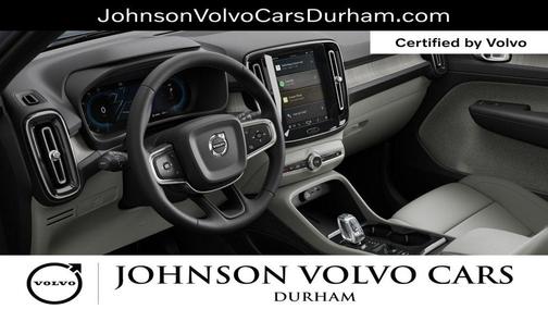 2023 Volvo XC40 B5 Plus Bright Theme