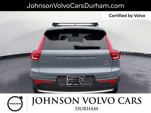 2023 Volvo XC40 B5 Plus Bright Theme