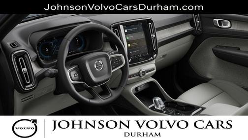 2023 Volvo XC40 B5 Plus Bright Theme