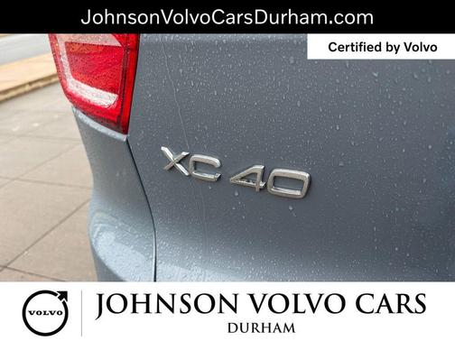 2023 Volvo XC40 B5 Plus Bright Theme