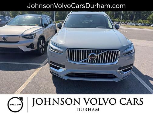 Vapour Grey Metallic 2024 Volvo XC90 B5 Core Bright Theme