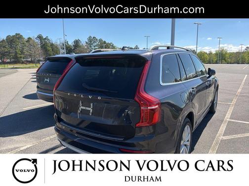 2016 Volvo XC90 T6 Momentum