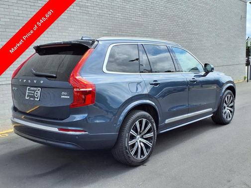 Denim Blue Metallic 2023 Volvo XC90 B6 Plus 7-Seater