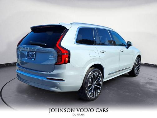 2026 Volvo XC90 B6 Plus 7-Seater