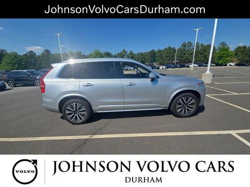 Bright Silver Metallic 2020 Volvo XC90 T5 Momentum