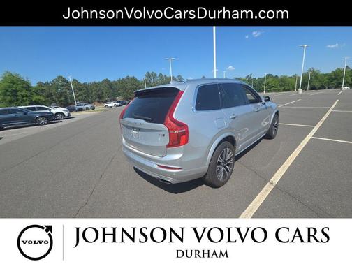 Bright Silver Metallic 2020 Volvo XC90 T5 Momentum