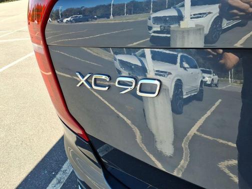 2024 Volvo XC90 B6 Plus Bright Theme 7-Seater
