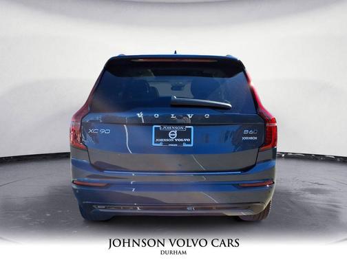 2026 Volvo XC90 B6 Ultra Dark Theme 6-Seater