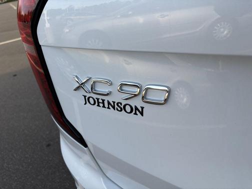 2026 Volvo XC90 Ultra, B6 AWD Gas (mild hybrid), Gasoline, Bright, 7 Seats