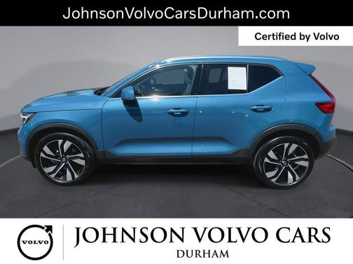 Fjord Blue Metallic 2023 Volvo XC40 B5 Plus Bright Theme