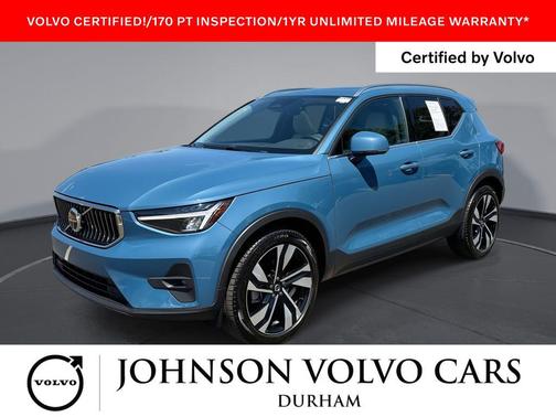 Fjord Blue Metallic 2023 Volvo XC40 B5 Plus Bright Theme
