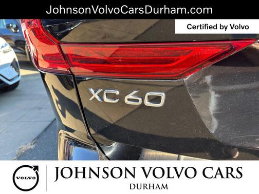 2022 Volvo XC60 B6 Inscription
