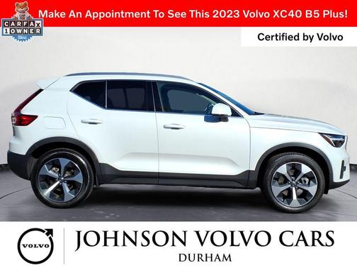 2023 Volvo XC40 B5 Plus Bright Theme