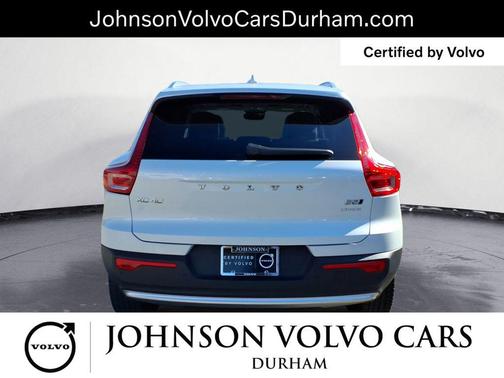 2023 Volvo XC40 B5 Plus Bright Theme