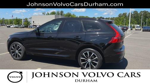 Onyx Black Metallic 2023 Volvo XC60 B5 Plus Dark Theme