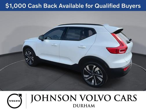 Crystal White 2026 Volvo XC40 Ultra, B5 AWD Gas (mild hybrid), Dark