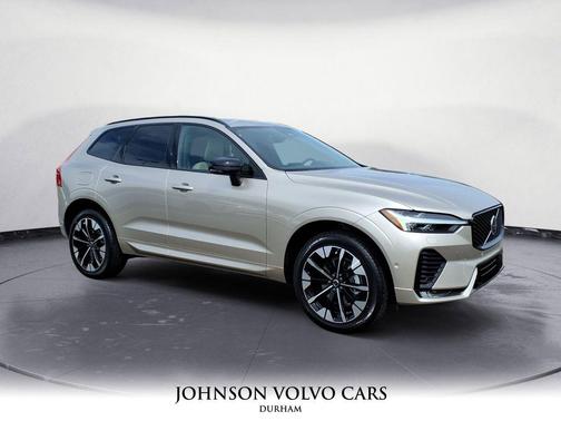2026 Volvo XC60 B5 Plus