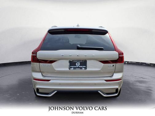 2026 Volvo XC60 B5 Plus