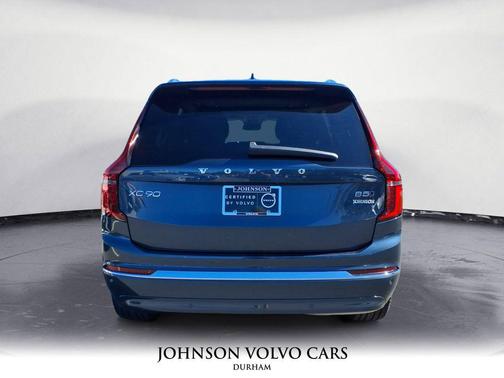 2025 Volvo XC90 B5 Plus 7-Seater