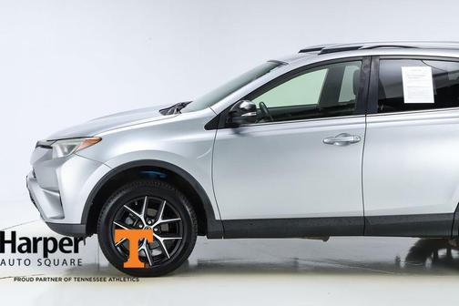 2018 Toyota RAV4 SE