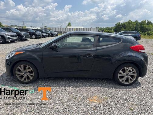 2017 Hyundai Veloster Base
