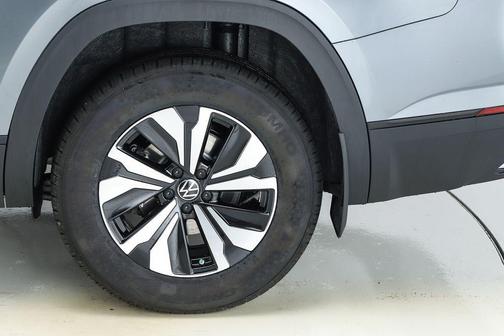 2025 Volkswagen Atlas 2.0T SE