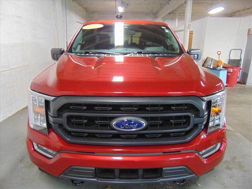 Rapid Red Metallic Tinted Clearcoat 2022 Ford F-150 XLT