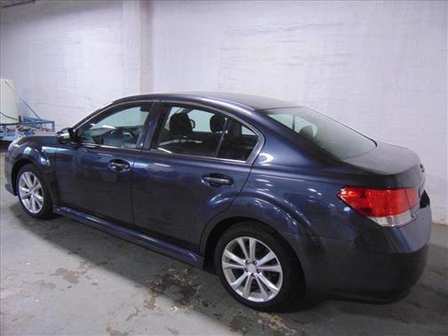 2013 Subaru Legacy Premium