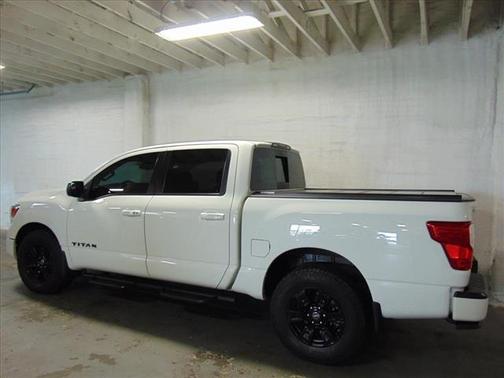 2021 Nissan Titan SV