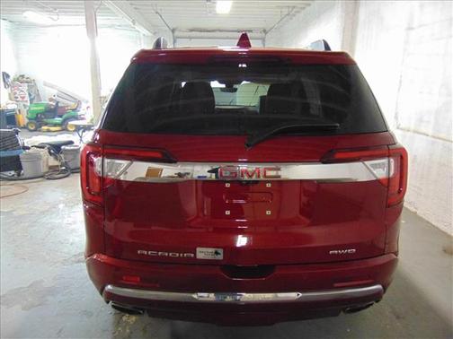 2020 GMC Acadia Denali