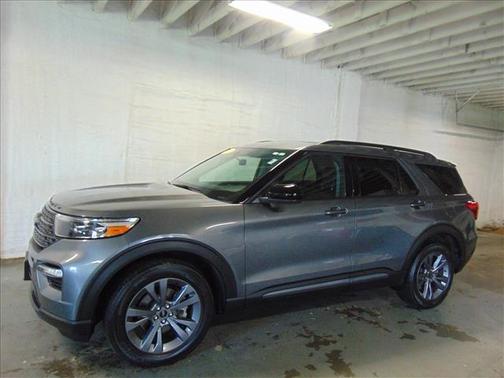 Carbonized Gray Metallic 2023 Ford Explorer XLT