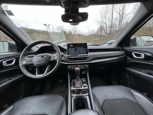 Diamond Black 2023 Jeep Compass Trailhawk