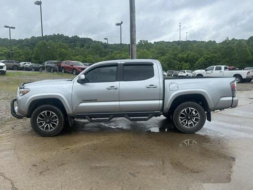 2022 Toyota Tacoma TRD Sport