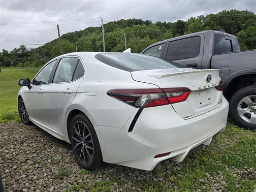 2023 Toyota Camry Hybrid SE