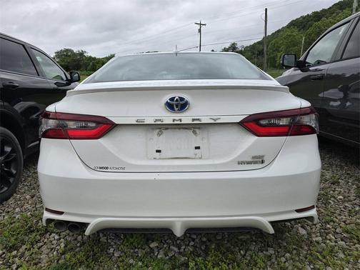 2023 Toyota Camry Hybrid SE