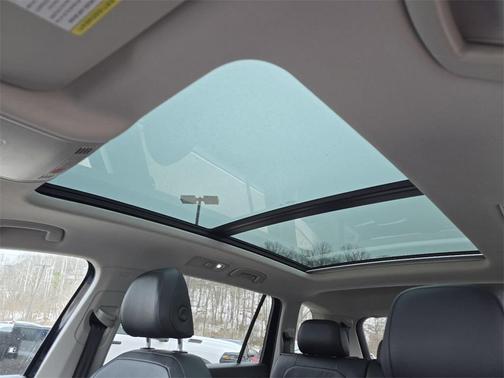 2018 Volkswagen Tiguan 2.0T SEL Premium