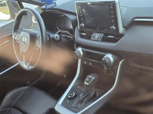 2020 Toyota RAV4 Hybrid XSE