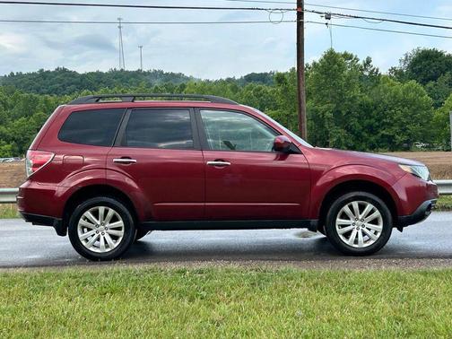 Camellia Red Pearl 2013 Subaru Forester 2.5X Premium