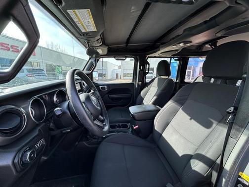 2022 Jeep Wrangler Unlimited Sport