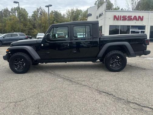 2020 Jeep Gladiator Sport