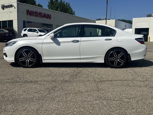 2017 Honda Accord Touring
