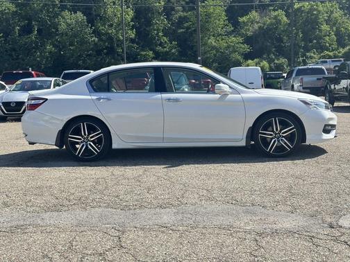 2017 Honda Accord Touring