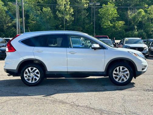 White 2016 Honda CR-V EX-L