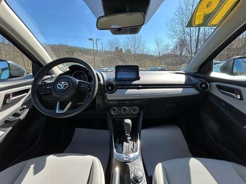 2019 Toyota Yaris Sedan L