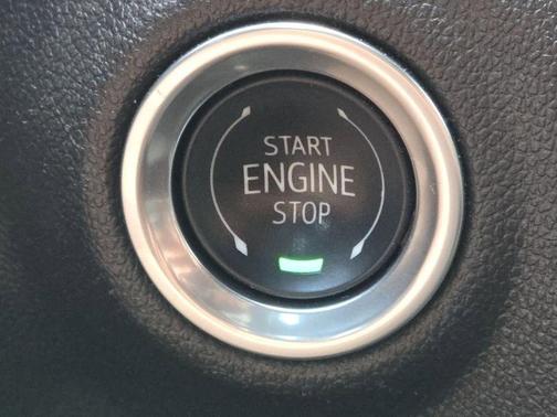Metallic 2024 GMC Sierra 1500 Pro