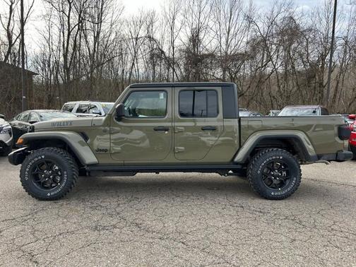 2026 Jeep Gladiator Sport