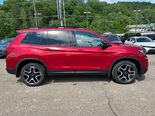Radiant Red Metallic II 2023 Honda Passport Elite