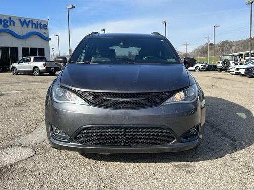2018 Chrysler Pacifica Touring-L
